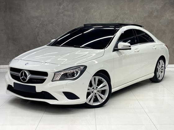 MERCEDES-BENZ CLA 200 1.6 URBAN 16V GASOLINA 4P AUTOMÁTICO